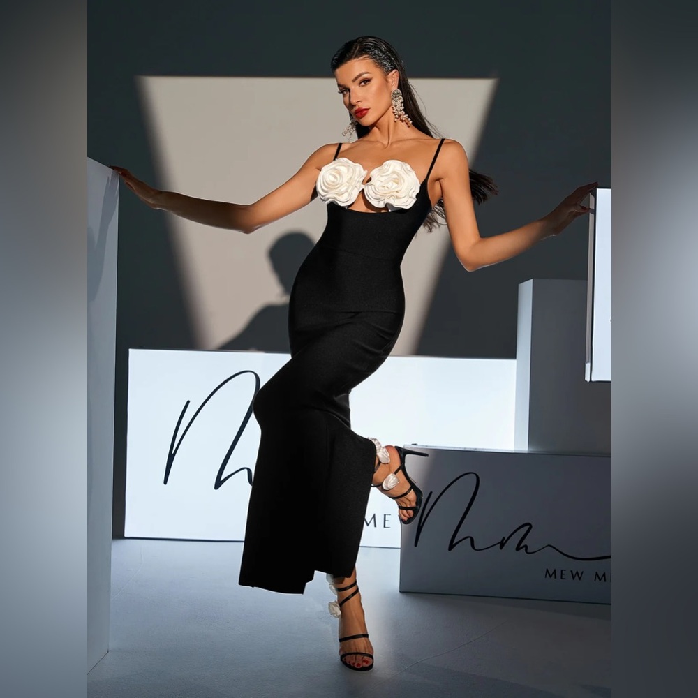 Black Spaghetti Flower Hollow Bandage Dress, S